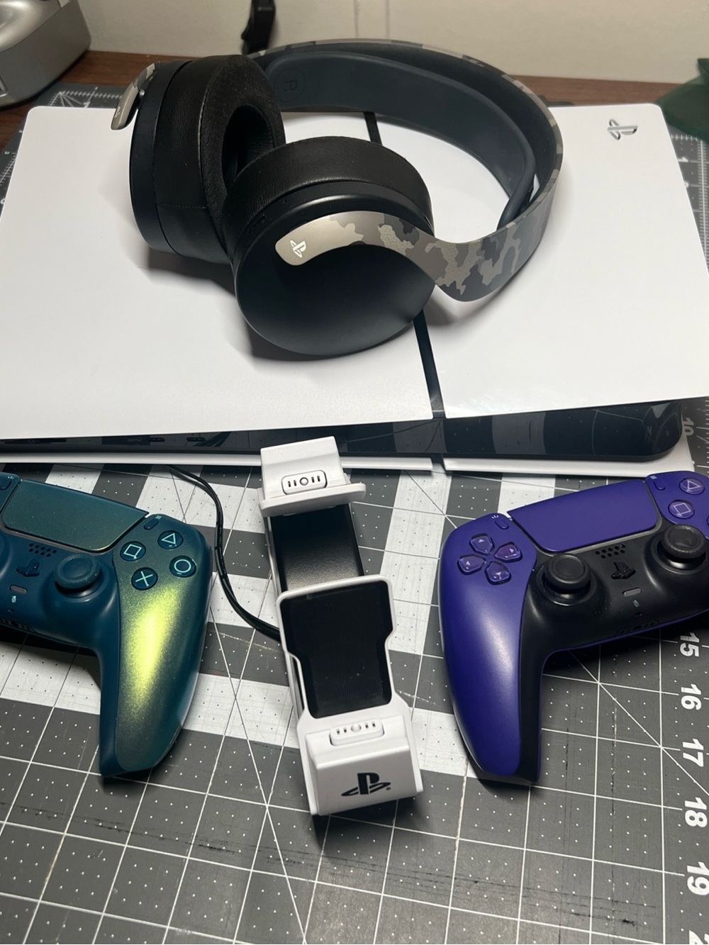 PlayStation 5 digital 1tb with Pulse Headset and Controllers with dock